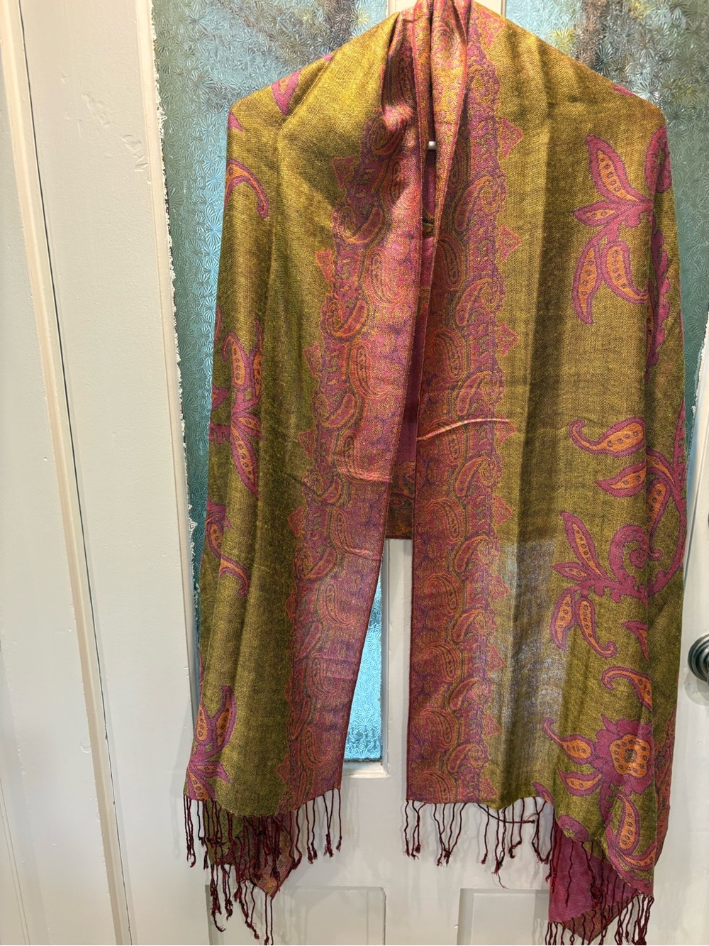 Pink Paisley Pattern Pashmina Shawl
